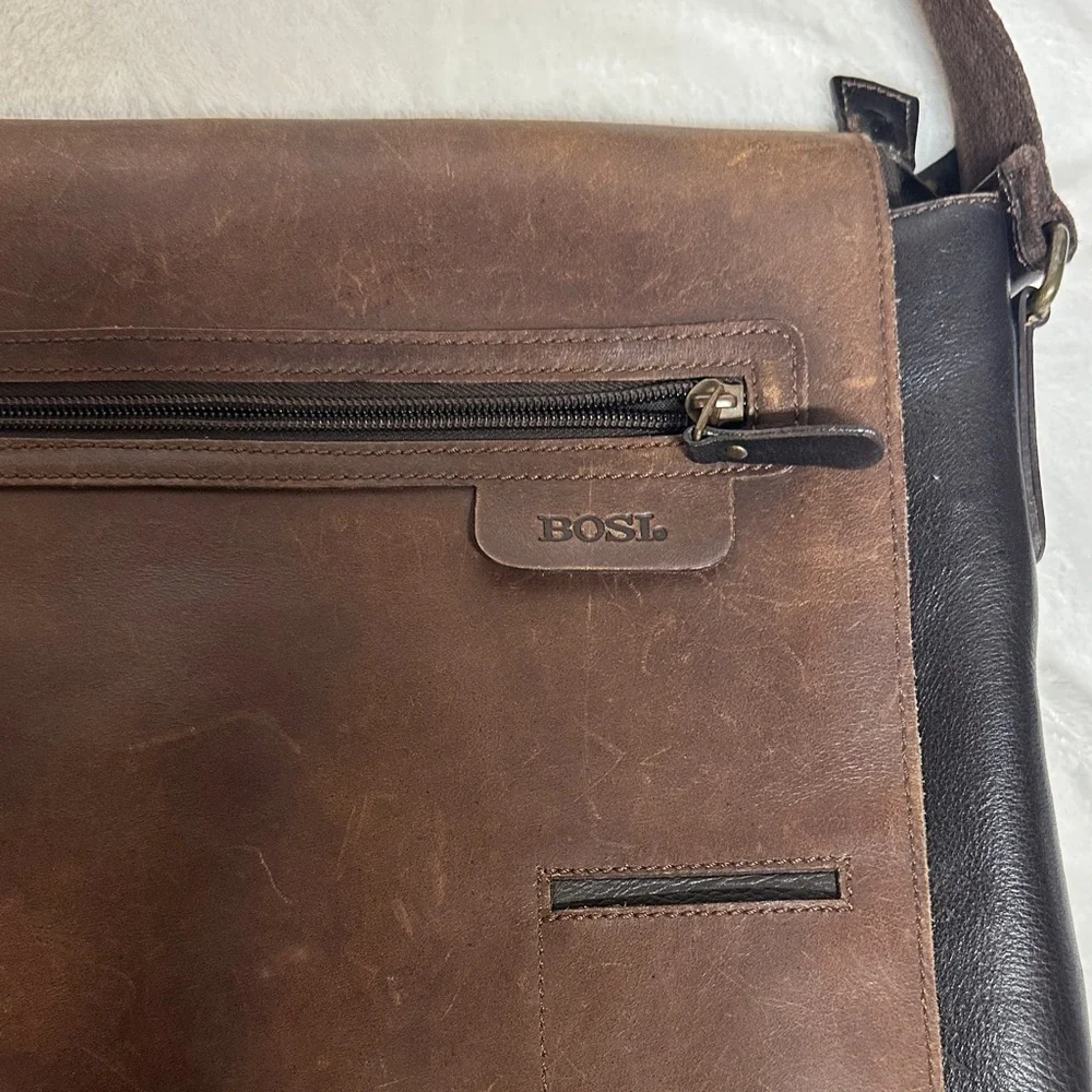 Vintage Bosi Distressed leather messenger Bag
